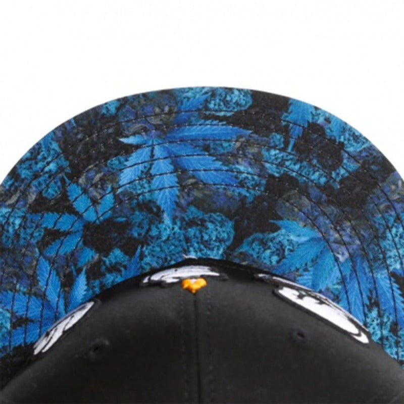 Trendy flat brimmed snapback hatsfor men and women neutral