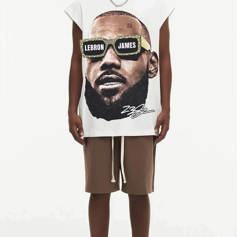 BIG FACE Drop-Shoulder Tank Top High-street vintage style featuring a small neckline, white-ink digital direct-to-garment (DTG) printing, and a heavy-duty, distressed wash finish; crafted from 260g double-yarn plain-knit fabric.