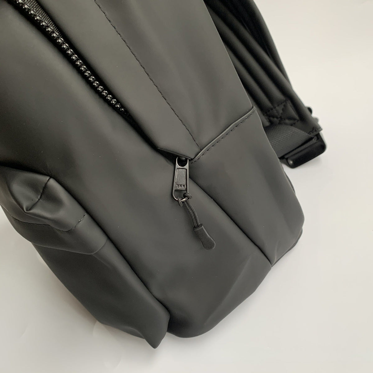 Mens Fog Essentials Bag FOG FEAR OF ESS Leather Men's Backpack School Bag