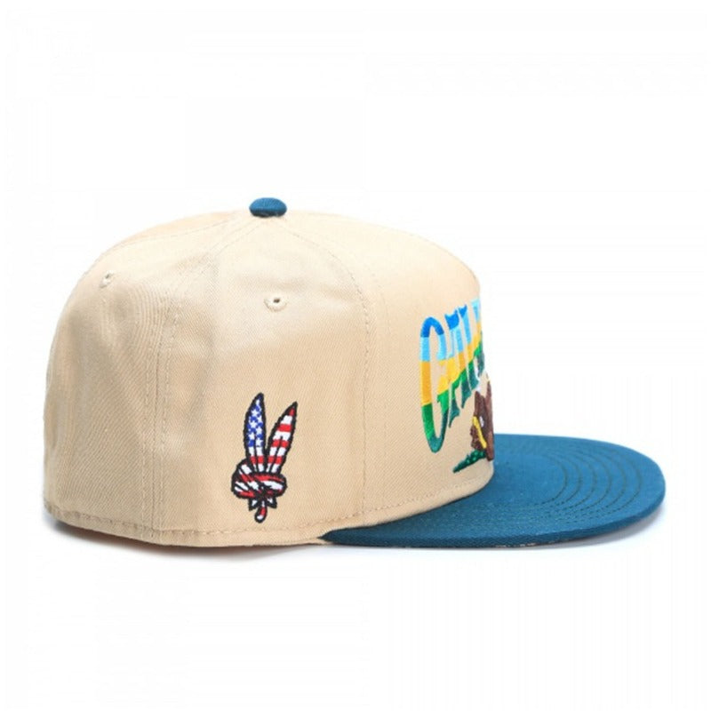 Trendy flat brimmed snapback hatscartoon bear kushstock cap for men and women