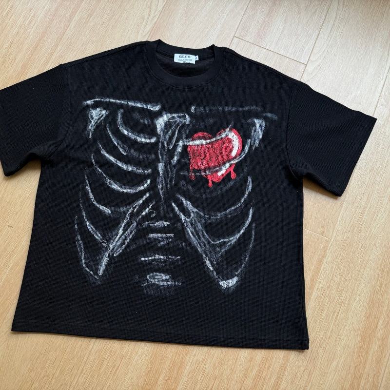 Unisex vintage T-shirt Heart print pattern