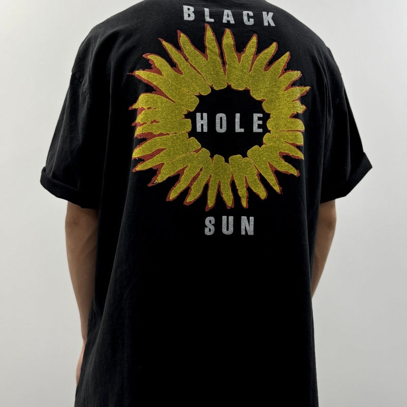 Unisex Vintage T Shirts Soundgarden Tour Exclusive: High-street style featuring a vintage American West Coast hip-hop silhouette, white-ink direct printing, and a heavy-duty distressed wash finish.
