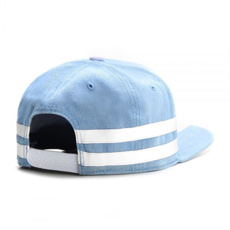 Trendy flat brimmed snapback hatsshade tres slick cap