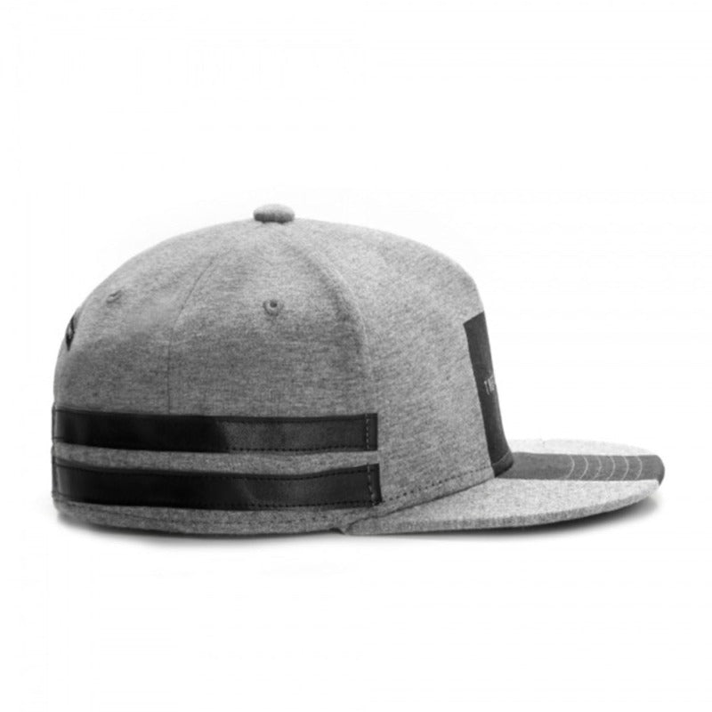 Trendy flat brimmed snapback hatsbreathable sunshade