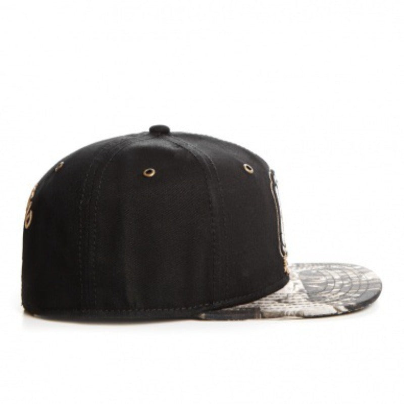 Trendy flat brimmed snapback hatsadjustable