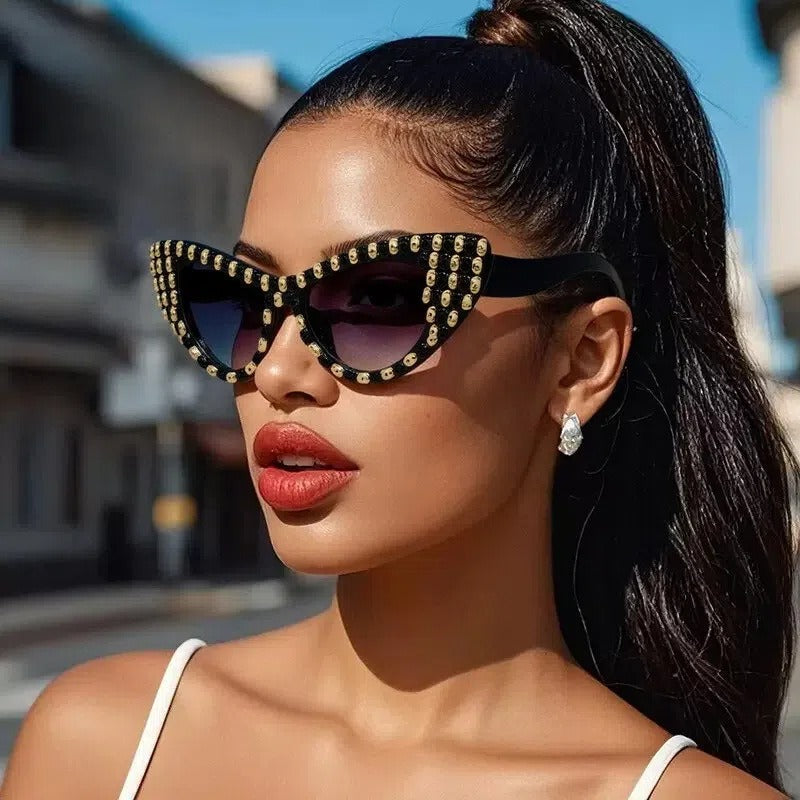 Trendy punk glasses retro big cat eyes