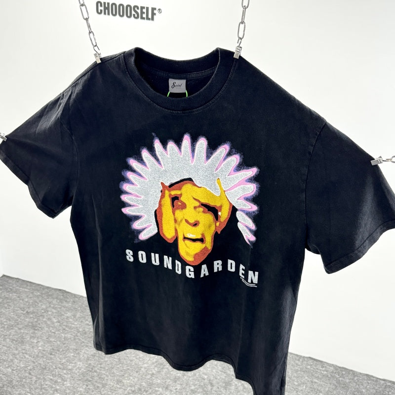 Unisex Vintage T Shirts Soundgarden Tour Exclusive: High-street style featuring a vintage American West Coast hip-hop silhouette, white-ink direct printing, and a heavy-duty distressed wash finish.