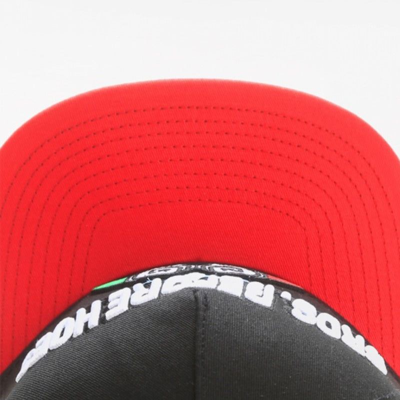 Trendy flat brimmed snapback hatsadjustable
