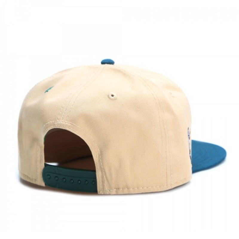 Trendy flat brimmed snapback hatscartoon bear kushstock cap for men and women