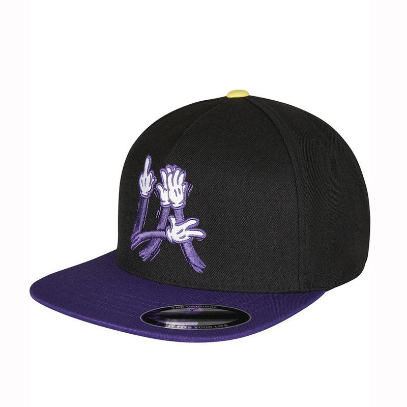 Trendy flat brimmed snapback hatsla hip-hop style