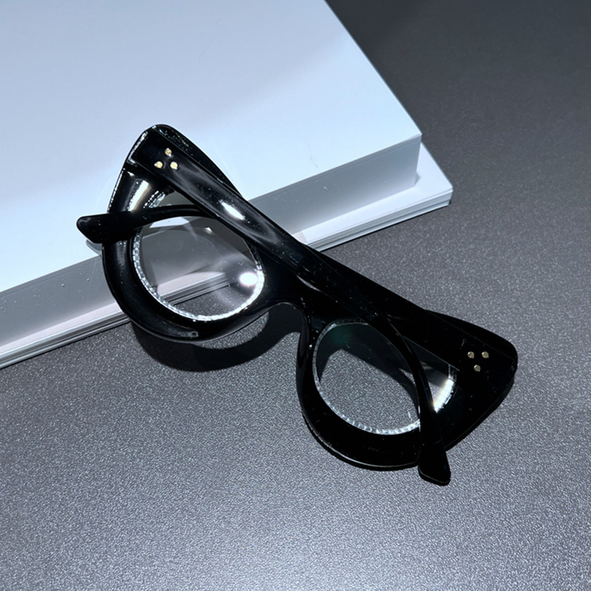 Trendy punk glasses gravel cat eyes