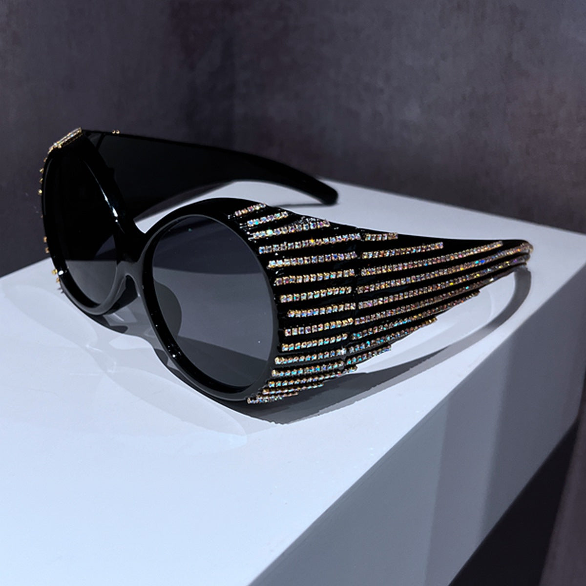 Trendy punk glasses retro round diamond