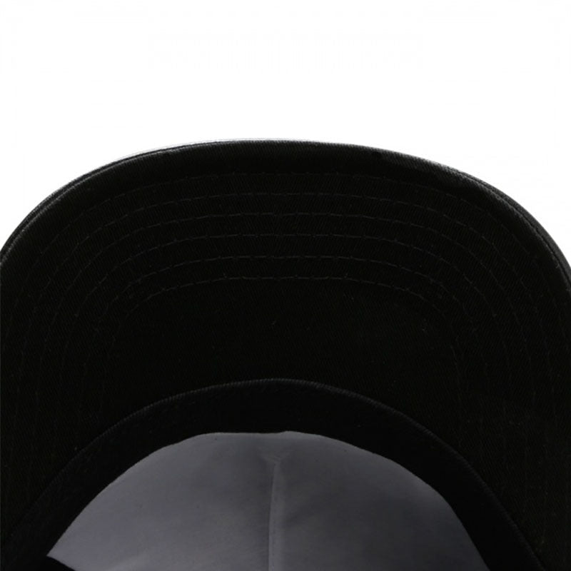 Trendy flat brimmed snapback hatsmetal inlay