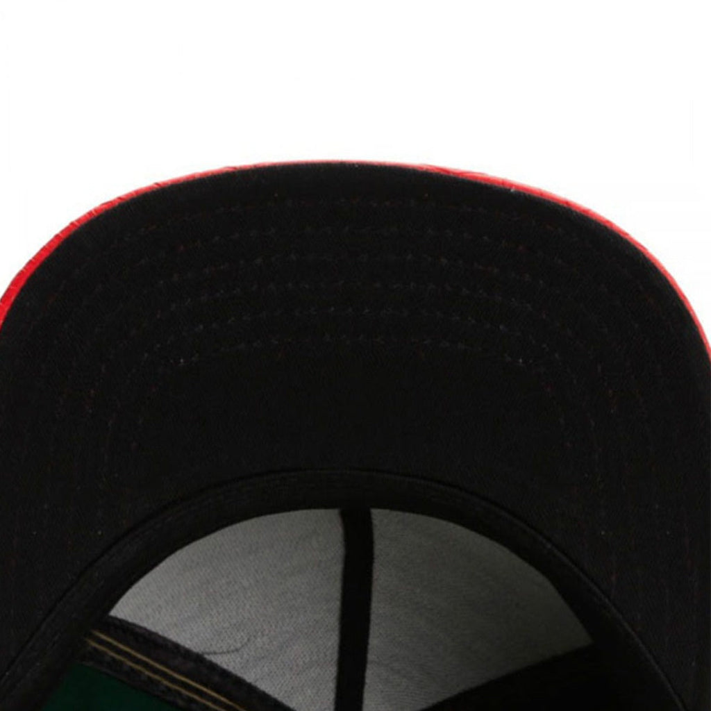 Trendy flat brimmed snapback hatsletterc