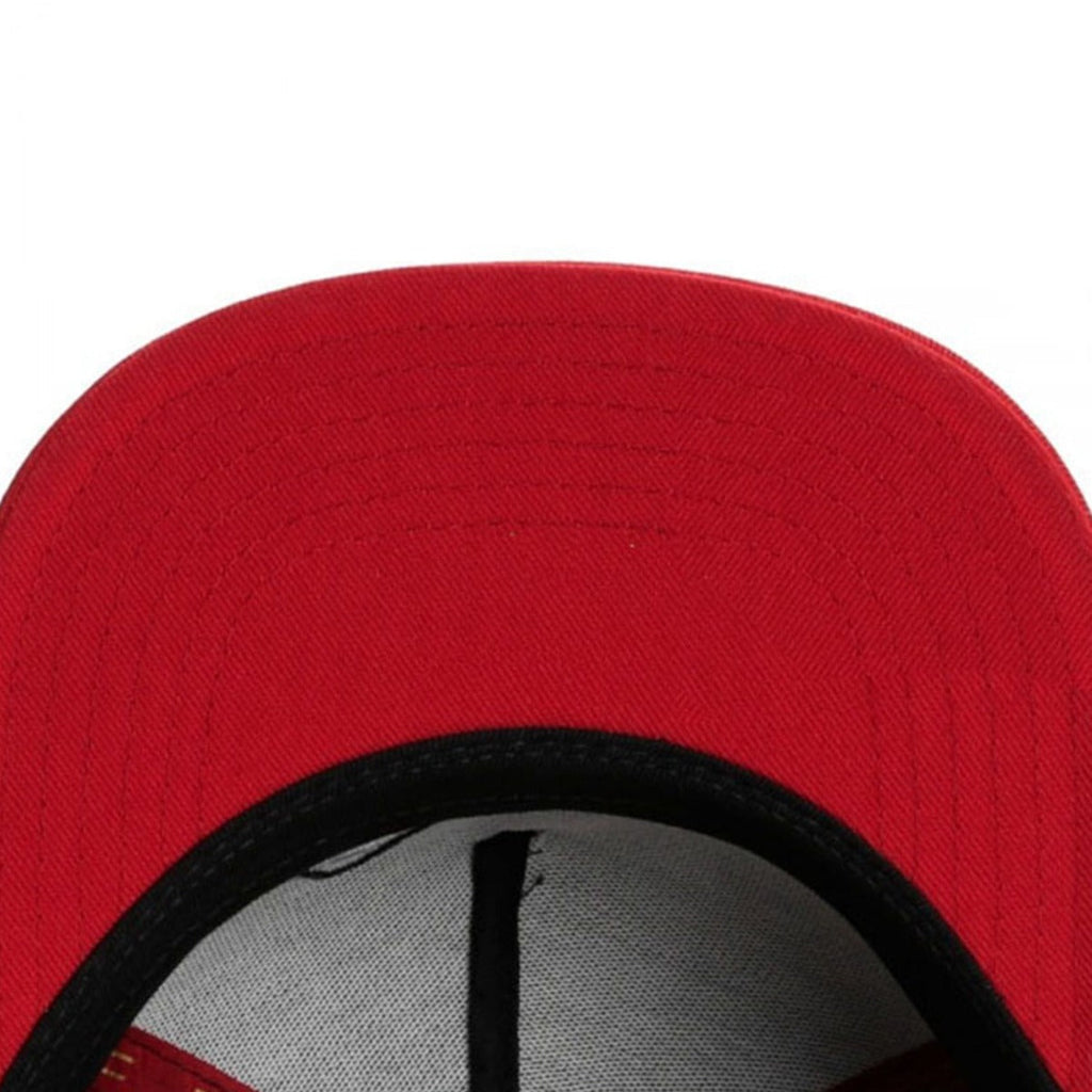 Trendy flat brimmed snapback hatsspring and summer breathable sunshade