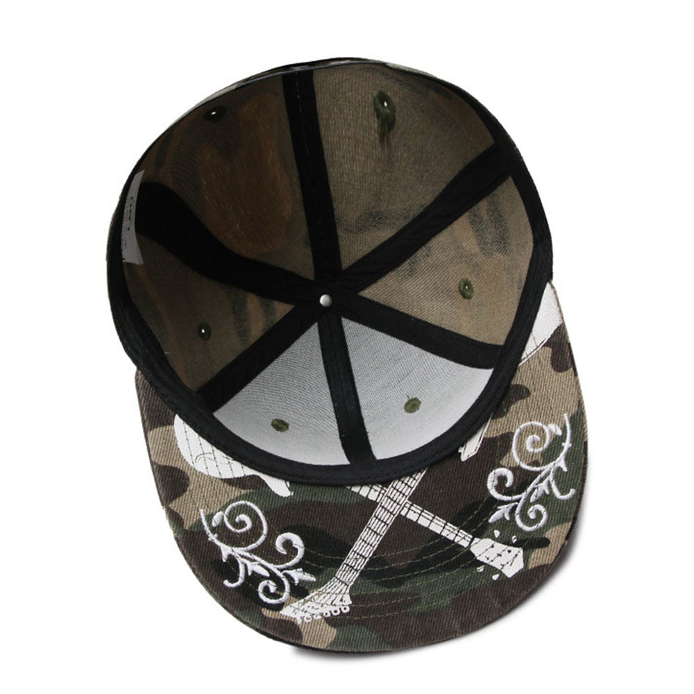 Trendy flat brimmed snapback hatsembroider camouflage skull hip