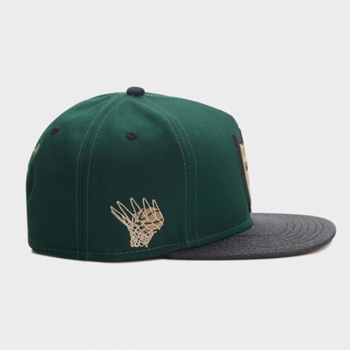 Trendy flat brimmed snapback hatsadjustable breathable