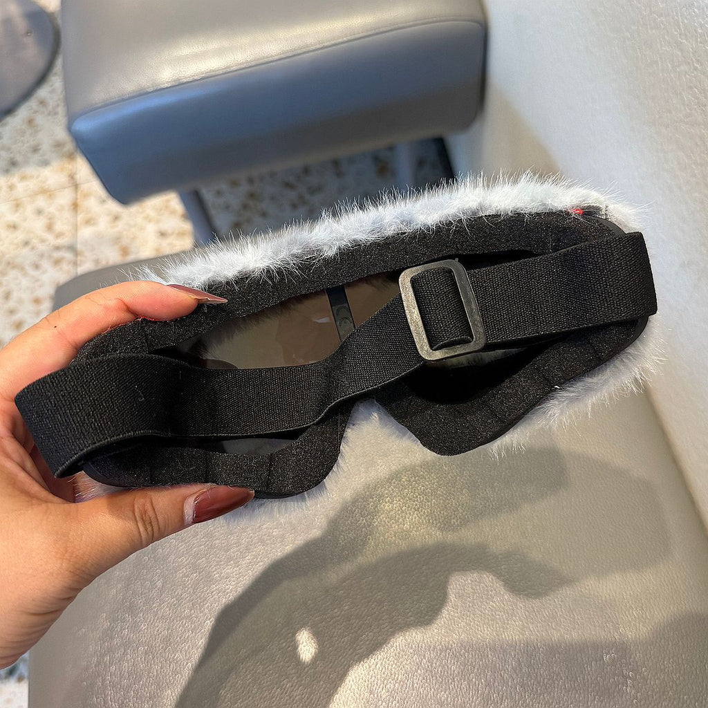 Trendy punk glasses windproof and sandproof windshield