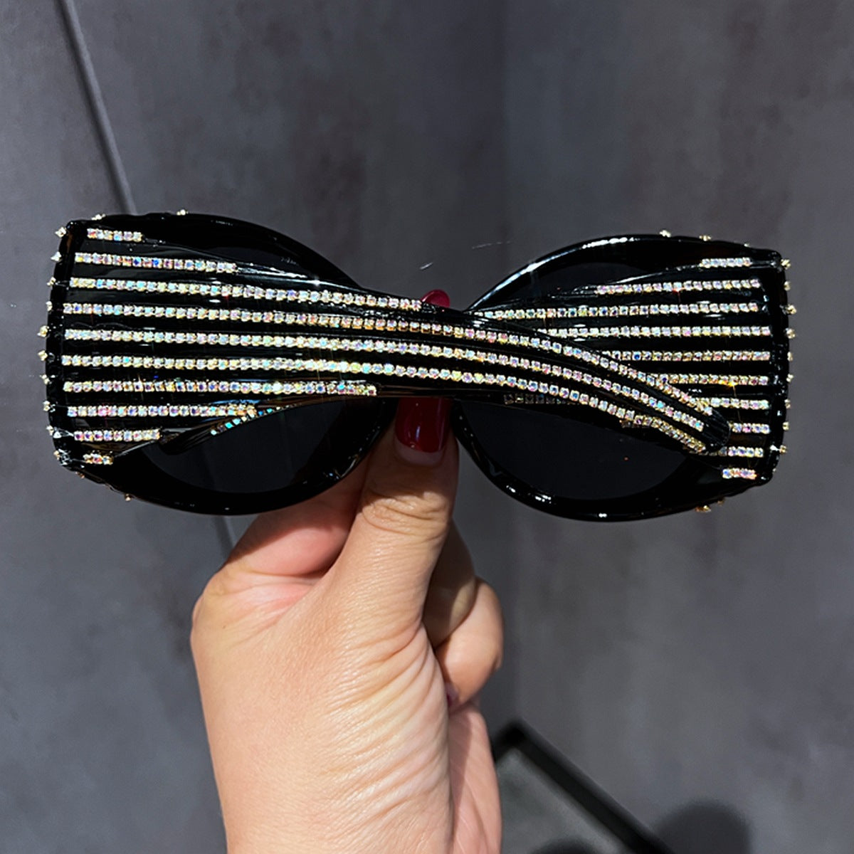 Trendy punk glasses retro round diamond