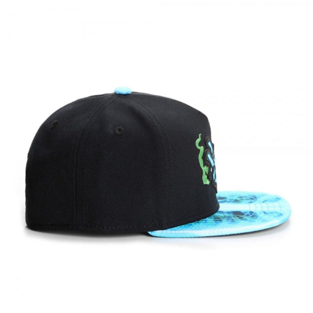 Trendy flat brimmed snapback hatsshade