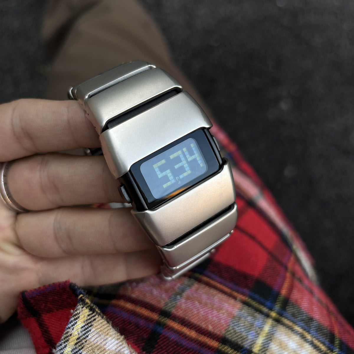 Men's watches y2k special-shaped medieval design for men and women
