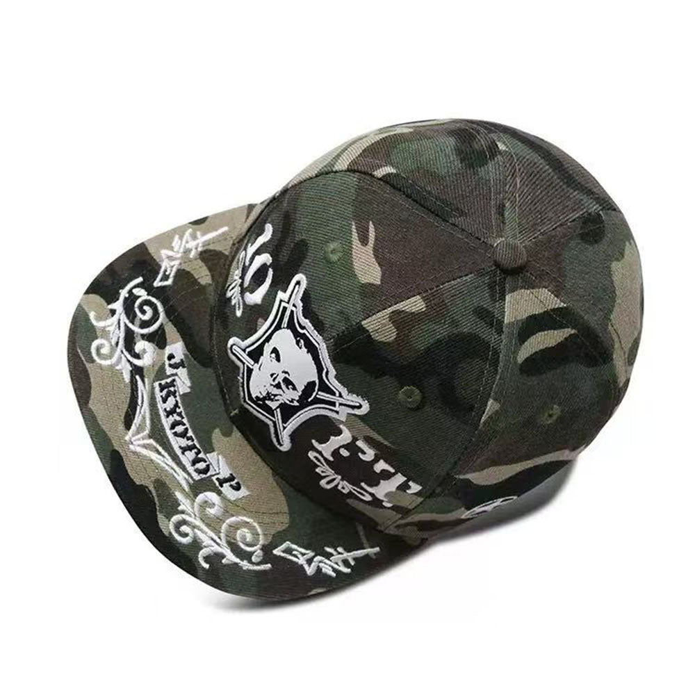 Trendy flat brimmed snapback hatsembroider camouflage skull hip