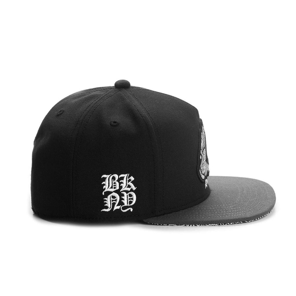 Trendy flat brimmed snapback hatscashew pattern