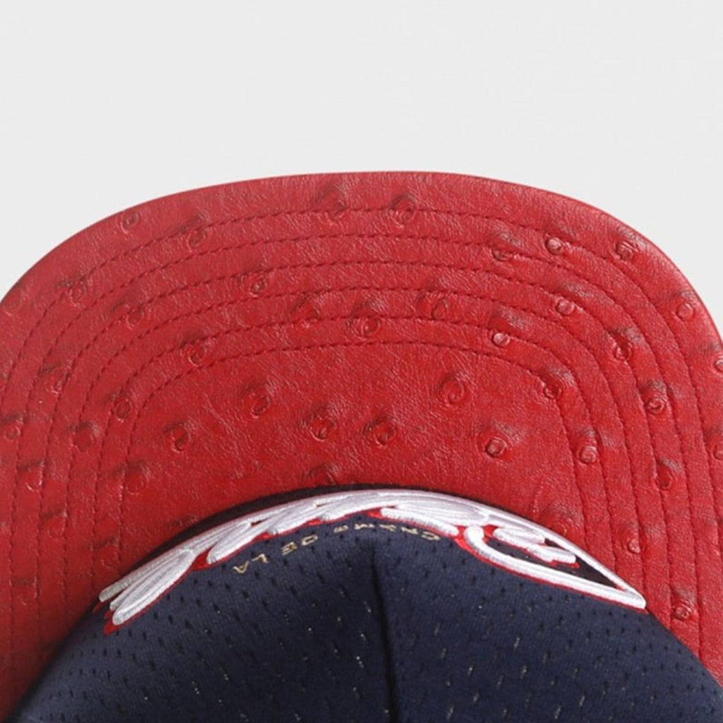 Trendy flat brimmed snapback hatsembroider la creme breathable mesh