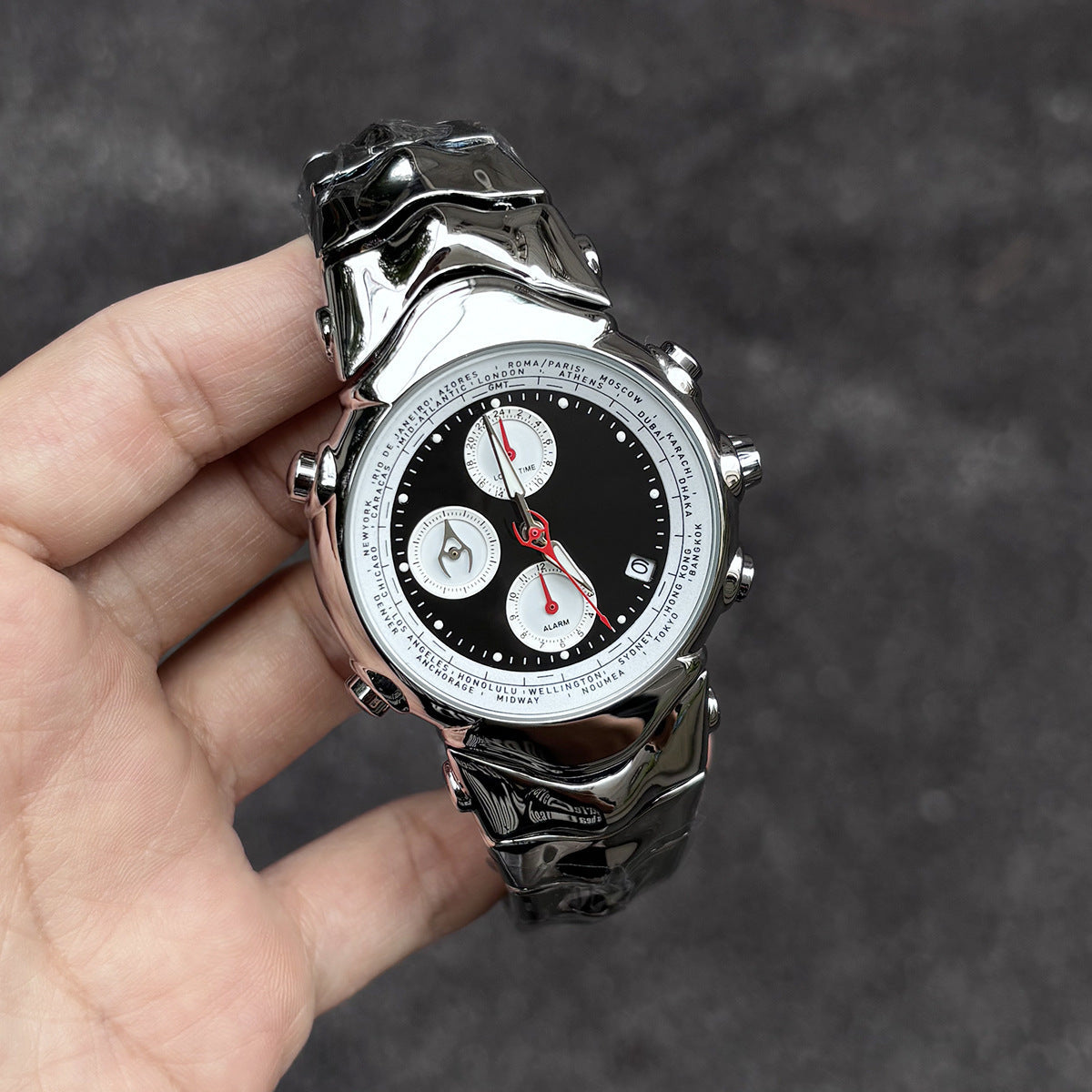 Men's watches dynamic three-eye judge design y2k vintage