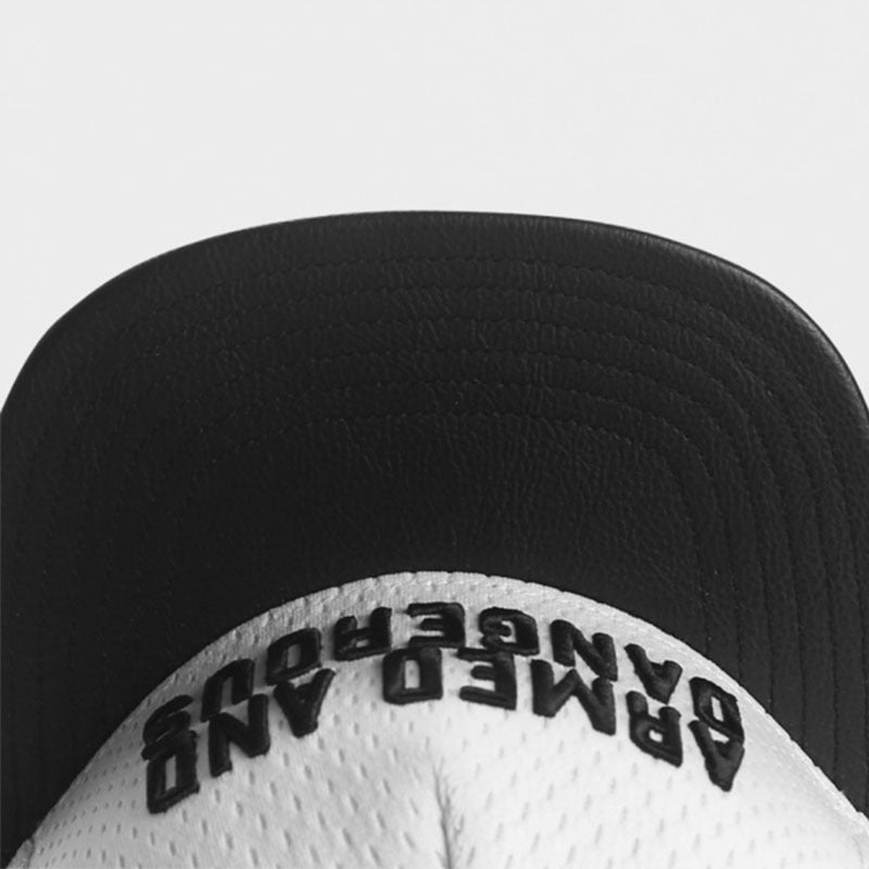 Trendy flat brimmed snapback hatsmesh breathable quick-drying adjustable