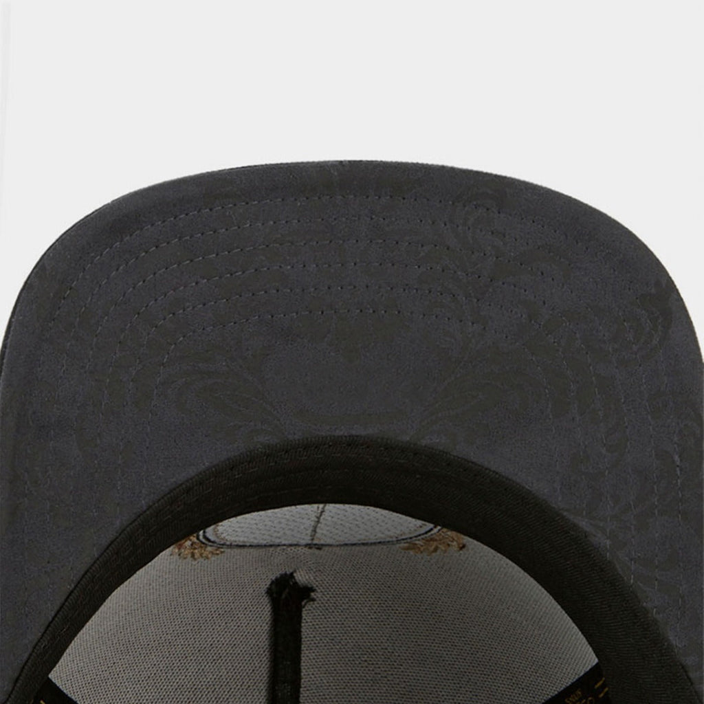 Trendy flat brimmed snapback hatsshade