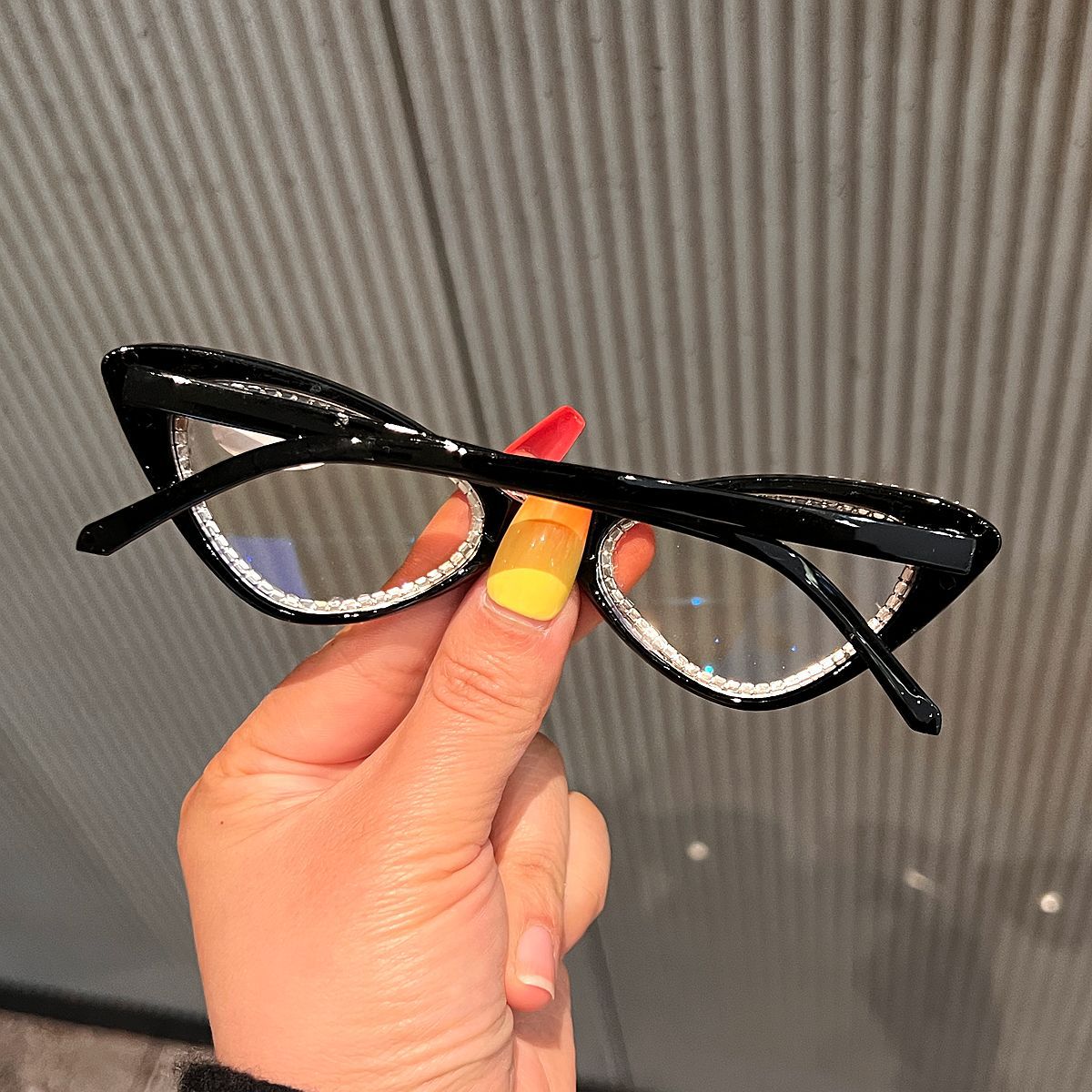 Trendy punk glasses cat eyes full of diamonds retro