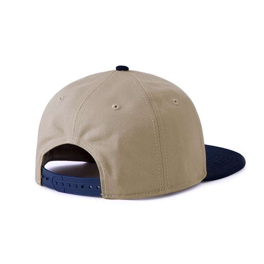 Trendy flat brimmed snapback hatsshade