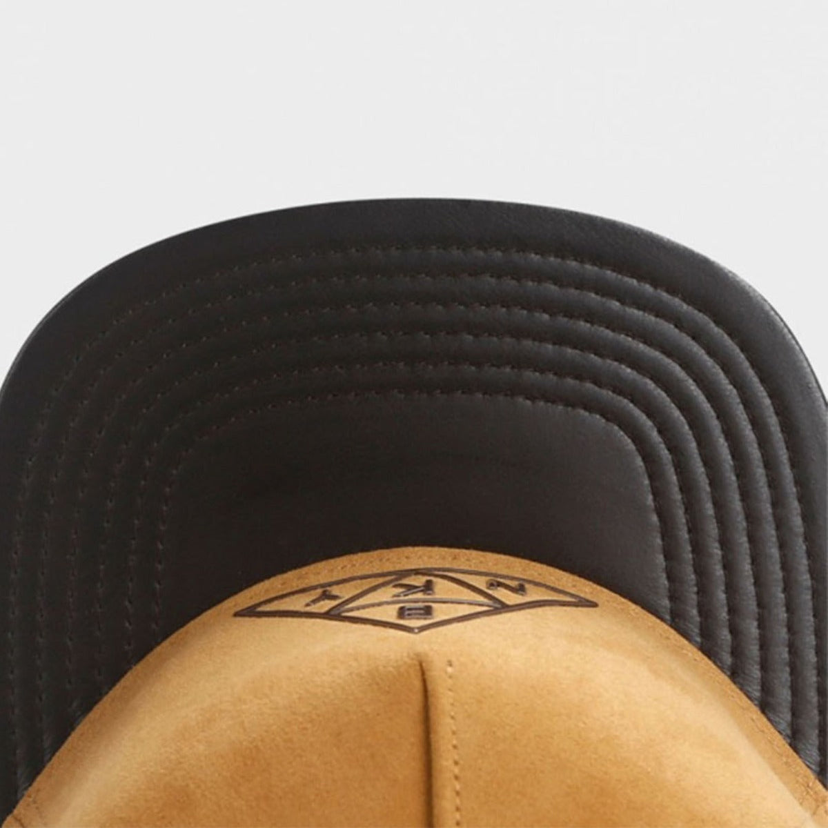 Trendy flat brimmed snapback hatssuede brooklyn bnky