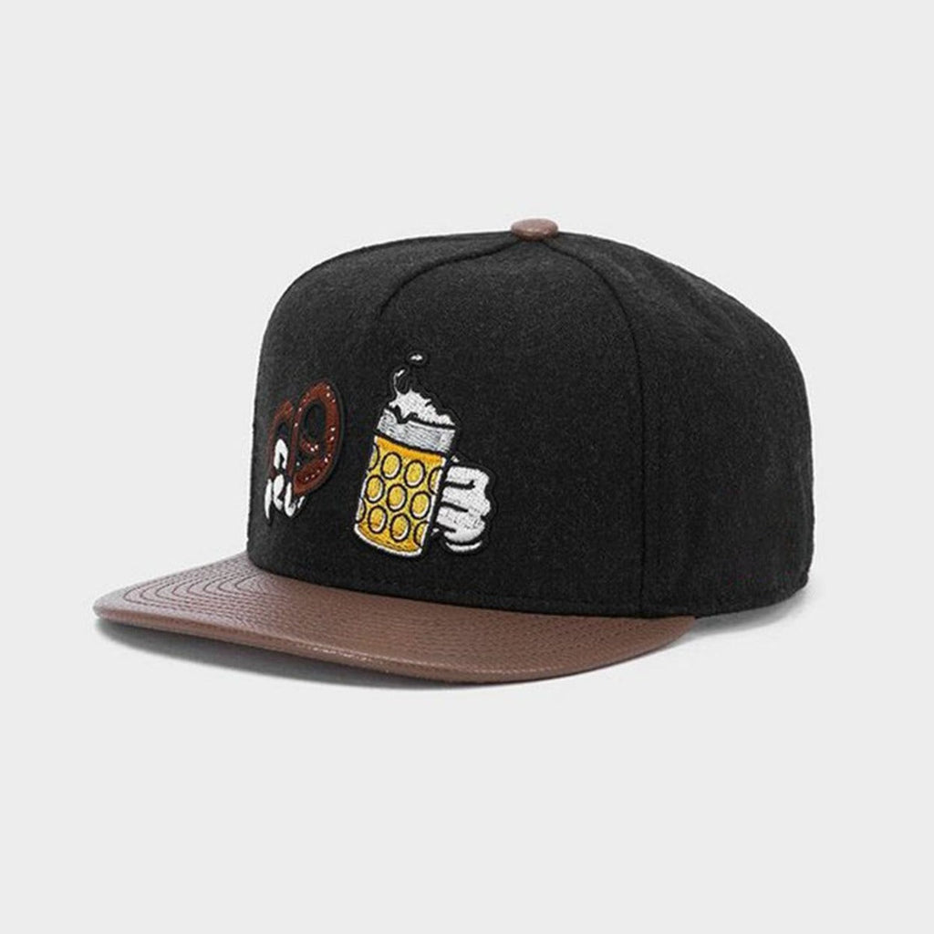 Trendy flat brimmed snapback hatsfall winterheattech