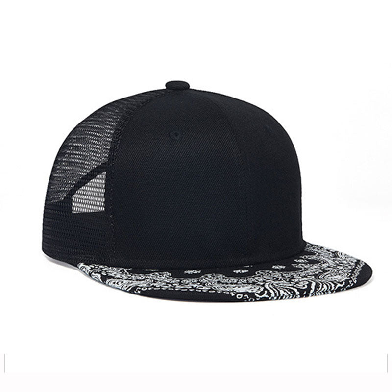 Trendy flat brimmed snapback hatsbreathable mesh