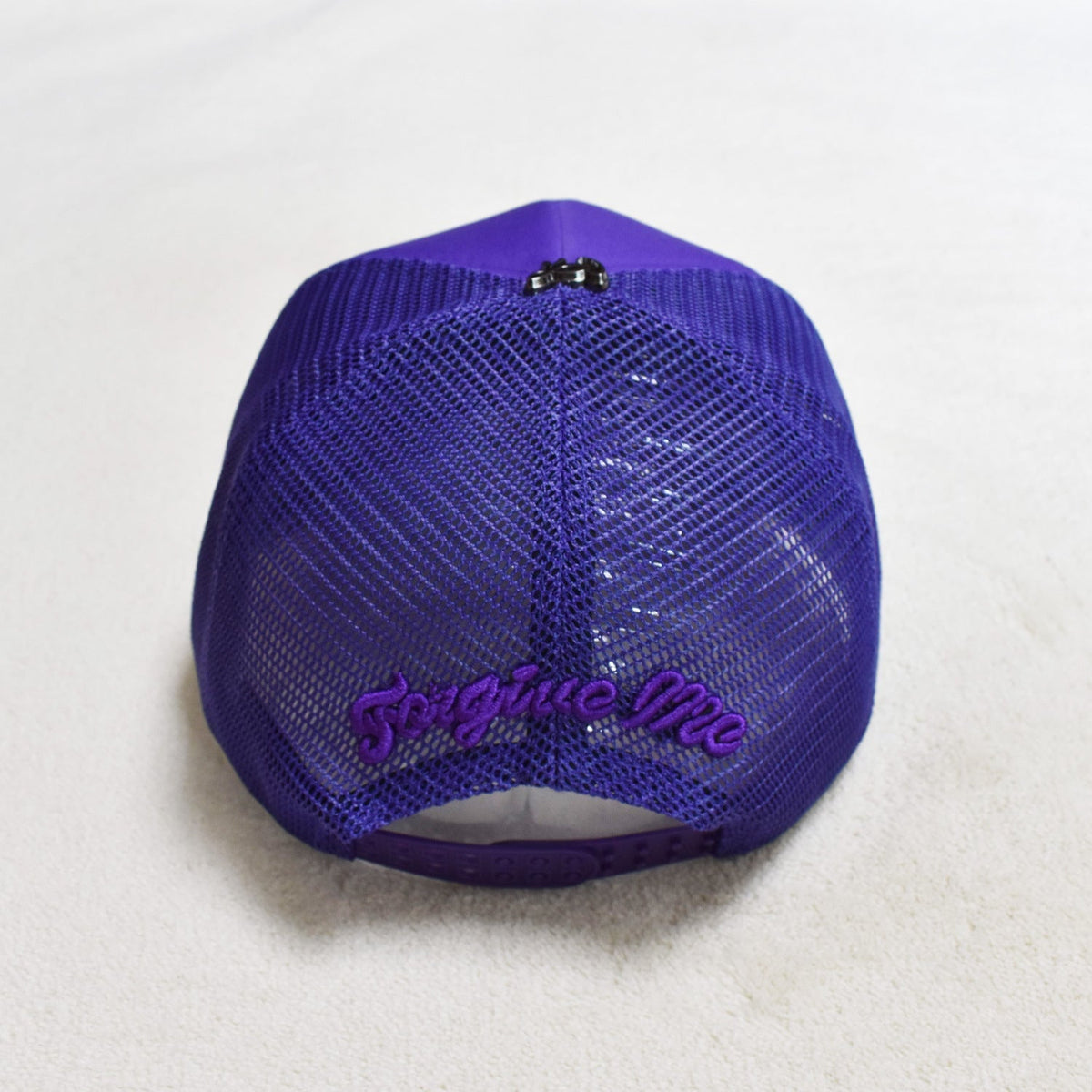 Syna world hat trick cap trucker cap