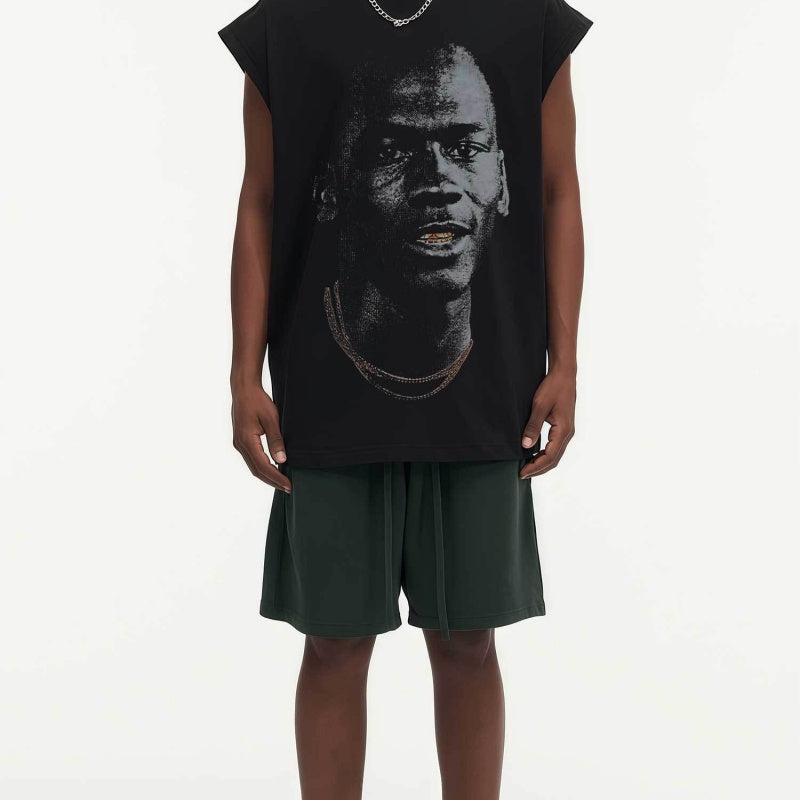 BIG FACE Drop-Shoulder Tank Top High-street vintage style featuring a small neckline, white-ink digital direct-to-garment (DTG) printing, and a heavy-duty, distressed wash finish; crafted from 260g double-yarn plain-knit fabric.