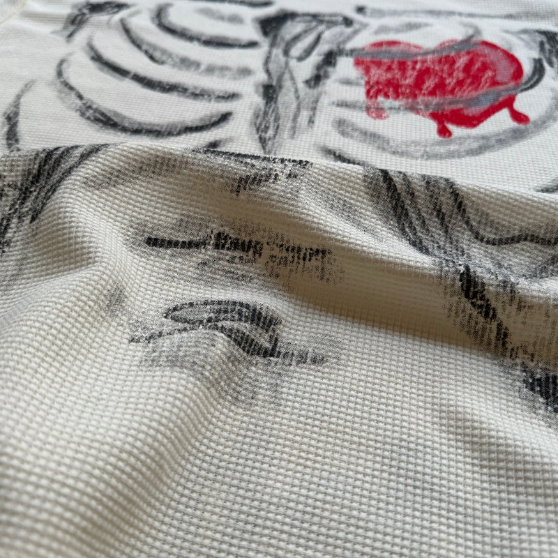 Unisex vintage T-shirt Heart print pattern