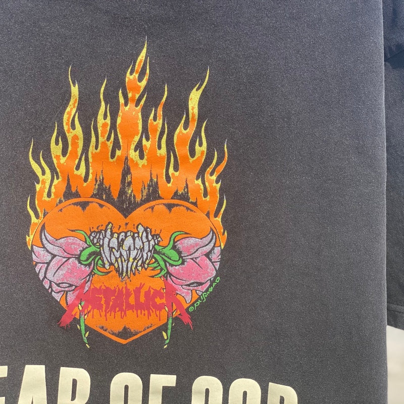 Unisex Vintage T Shirts Metallica Flower Skull â€?a limited-edition, one-of-a-kind (1-of-1) piece featuring a Fear of God-style graphic, printed on a heavyweight, vintage-washed base garment.