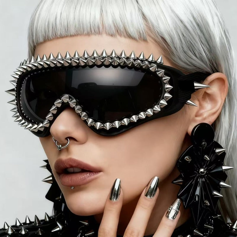 Trendy punk glasses retro rivets