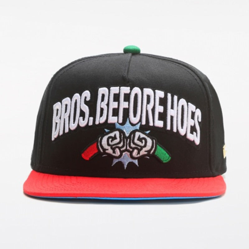 Trendy flat brimmed snapback hatsadjustable