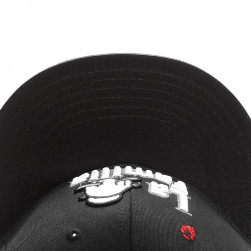 Trendy flat brimmed snapback hatsla familia sunshade breathable for men and women