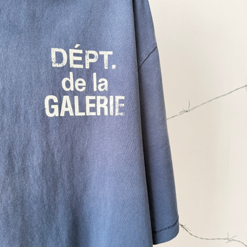 Unisex Vintage T Shirts GALLERY DEPT. 26SS South Beach Exclusive Street-Style T-Shirt: Multi-zone garment spray-distressing, hand-distressed hem, enzyme-washed finish, and vintage-style double-needle stitching.
